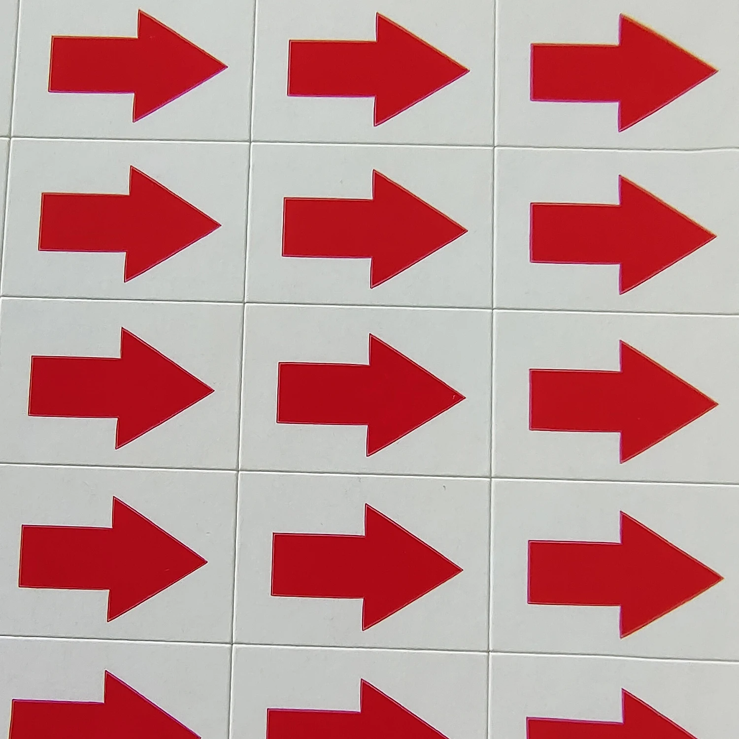 1000pcs 12x9mm Red Arrow Paper Label Sticker for Direction Indication or Product Processing Plant Procedures Defect Mark