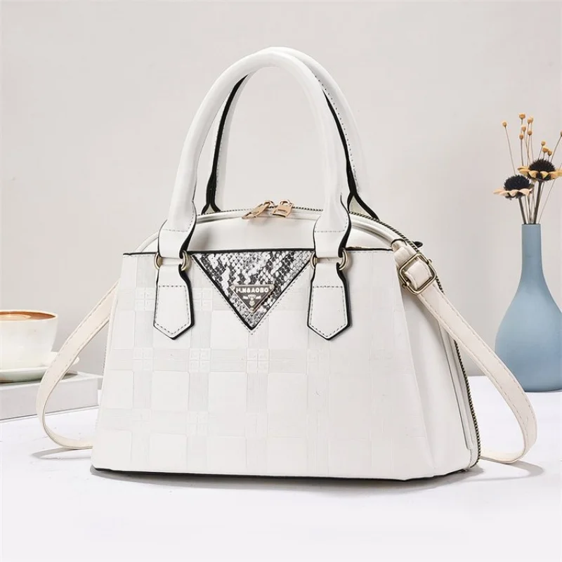 

Известная дизайнерская женская кожаная сумка-мессенджер, стильная сумка через плечо, женская элегантная сумка-тоут для работы