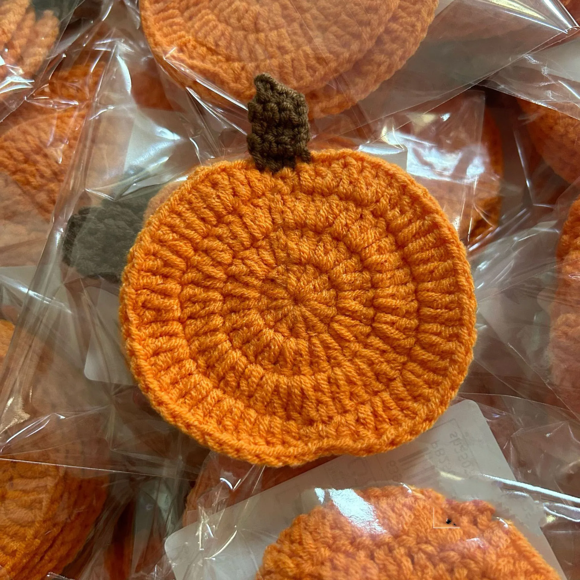 Handmade DIY Hook Knitted Halloween Pumpkin Cup Mat Handmade  Wool Anti Heat Makeup Mat Orange 4 pieces/Set Table Decoration
