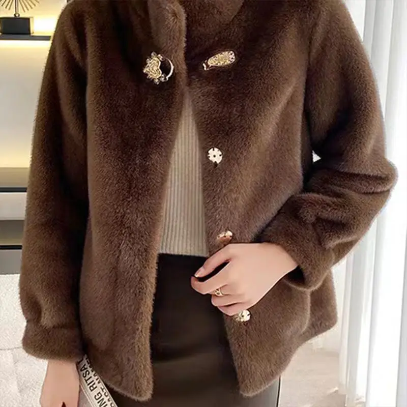 العلامة التجارية الفاخرة معطف فرو المنك قصيرة فو الفراء سترة المرأة الاتجاه الراقية معطف الخريف الشتاء زر الجبهة طويلة الأكمام يندبروف معاطف