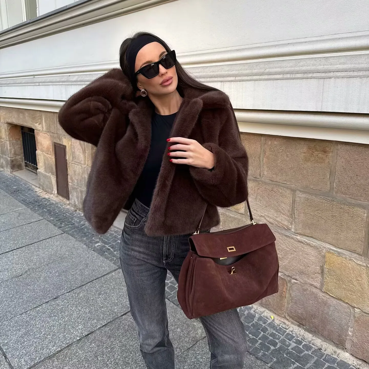 

Осенне-зимнее модное пальто из искусственного меха с лацканами и длинными рукавами, утягивающая куртка, мягкая однотонная верхняя одежда, женское свободное пальто из искусственного меха