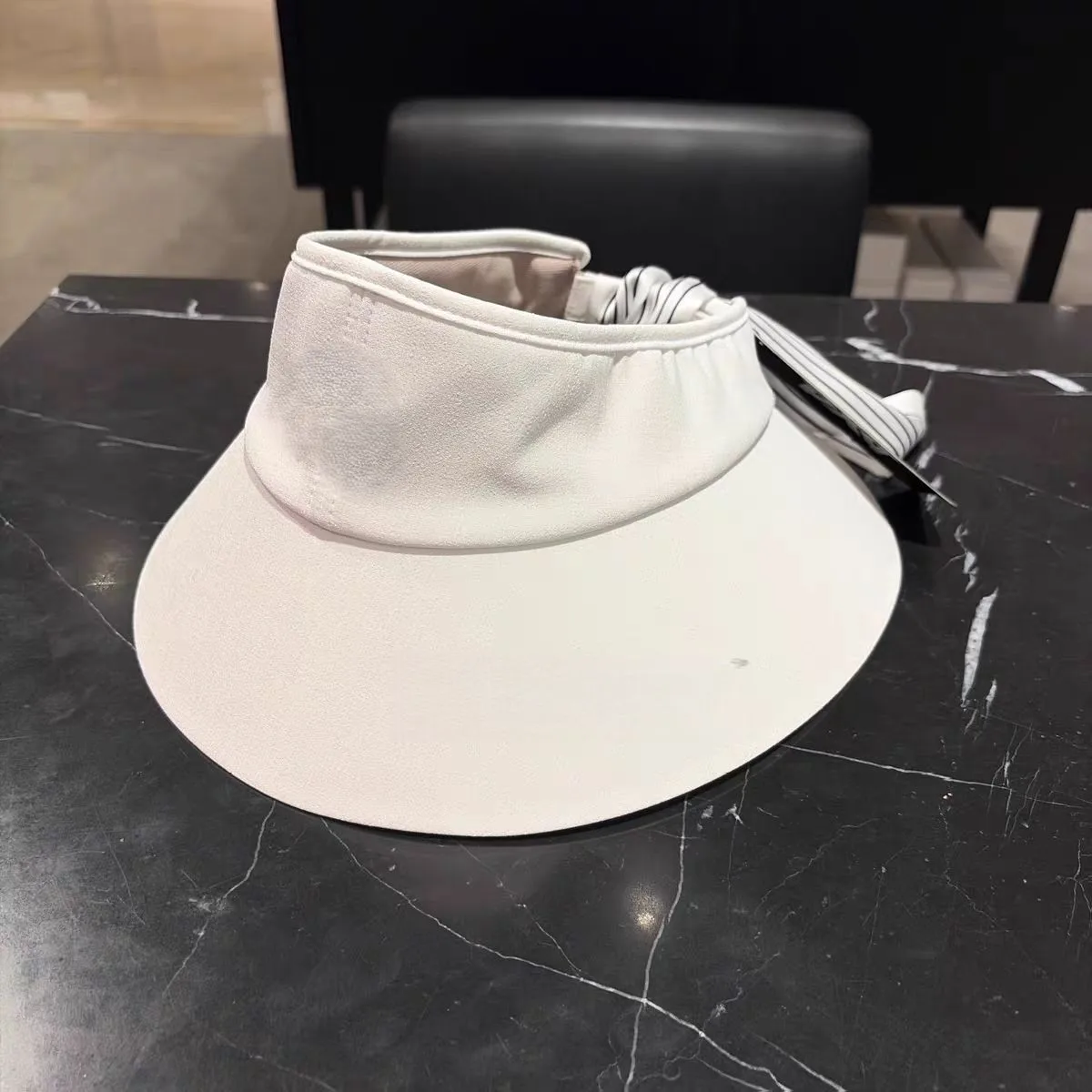 

New Women's Golf Wide-Brimmed Open-Top Hat with Scarf Strap—Adjustable Size, Fashionable, and Versatile