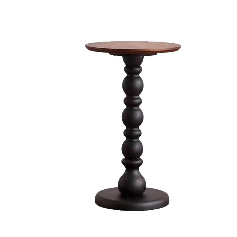 

French retro solid wood round minimalist tea table, small household table, small apartment bedside table