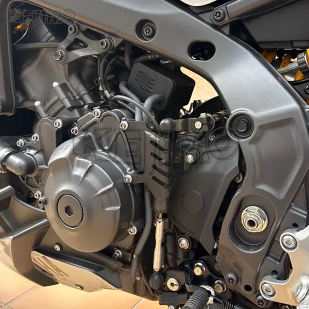 

2026 Gear Shift Lever Sensor Guard Cover Protection For YAMAHA MT 09 MT-09 MT09 SP Tracer9GT Tracer 9 GT 9GT+ XSR900 XSR900GP