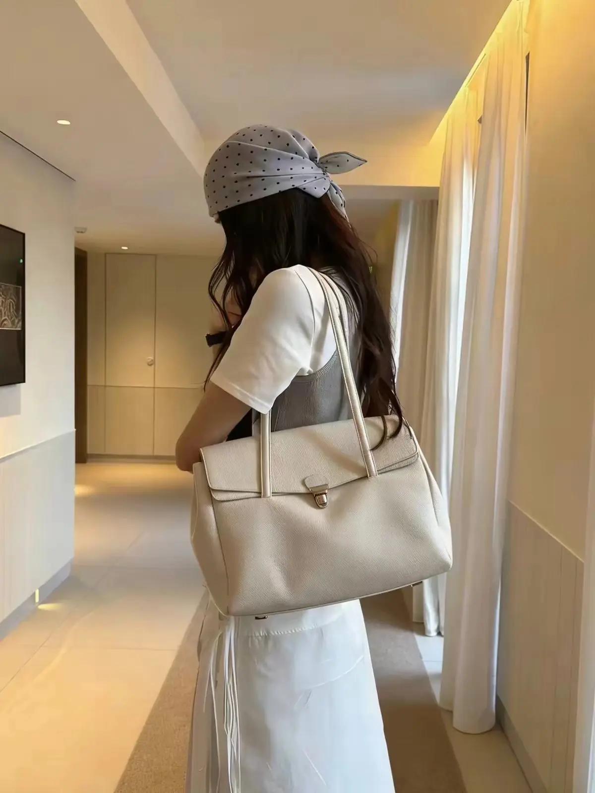 Bolso de hombro de gran capacidad para mujer, estilo coreano, elegante, para ir al trabajo, color platino, sencillo, a la mod...