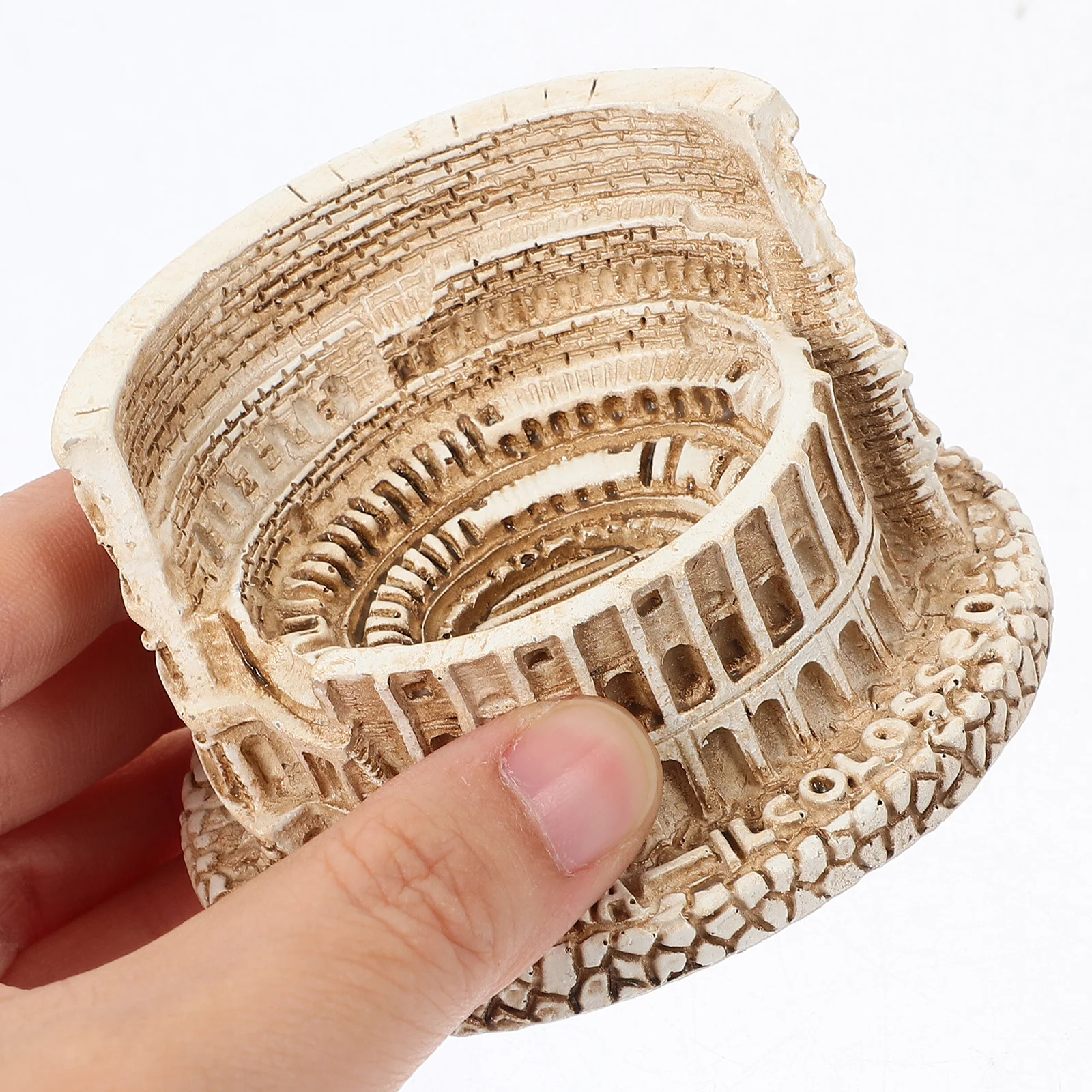 

Retro Roman Architecture Statue Elegant Colosseum Sculpture Detailed Artisan Craft for Table Centerpiece Decor in Living