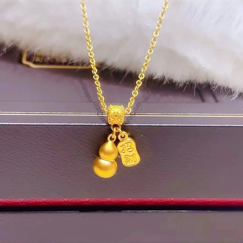 

Women's Little Gourd Necklace, 24K Gold, AU999 | Solid gold gourd with diamond vines, "Gourd" engraving for cute auspiciousness.