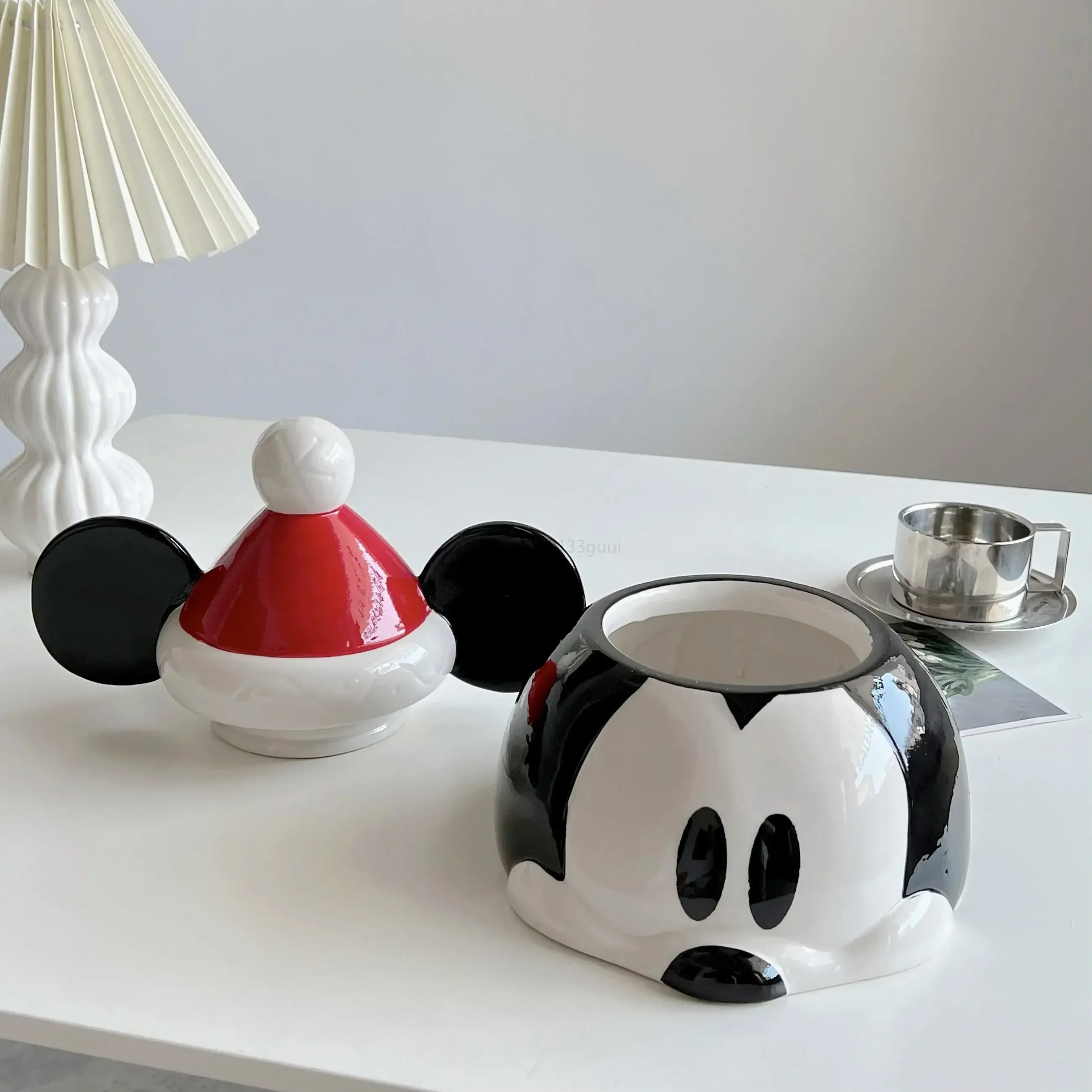 Disney Mickey Mouse Minnie Figure Ceramic Ornament  Living Room Creative Ornament Home Tv Cabinet Decoration Gifts