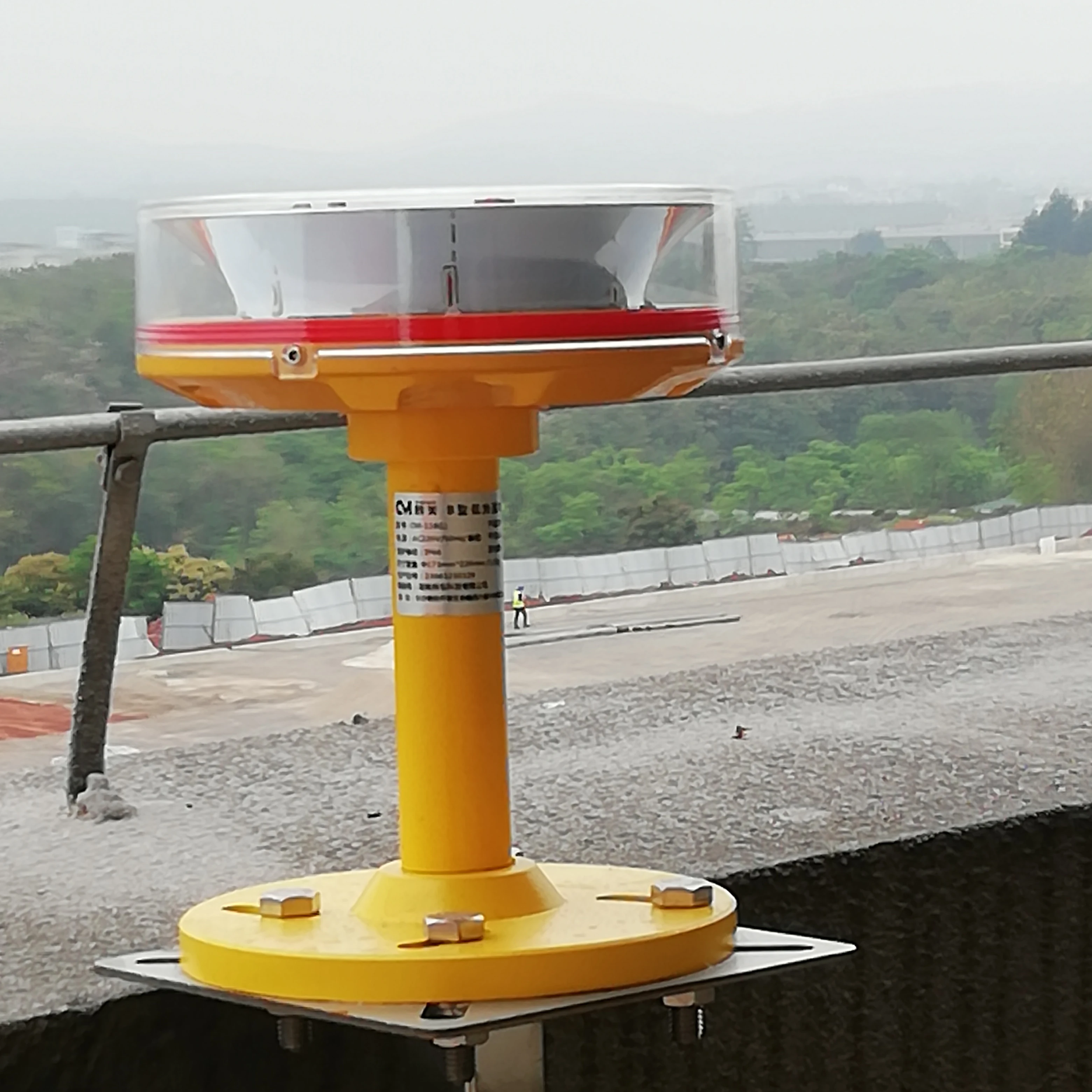 Low-intensity obstruction lights flashing steadily at airports