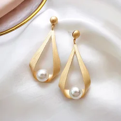 New  2024 Trendy Round Pearl Drop Earrings For Women Fashion Charm Statement Wedding Earrings Female Custom Jewelry
