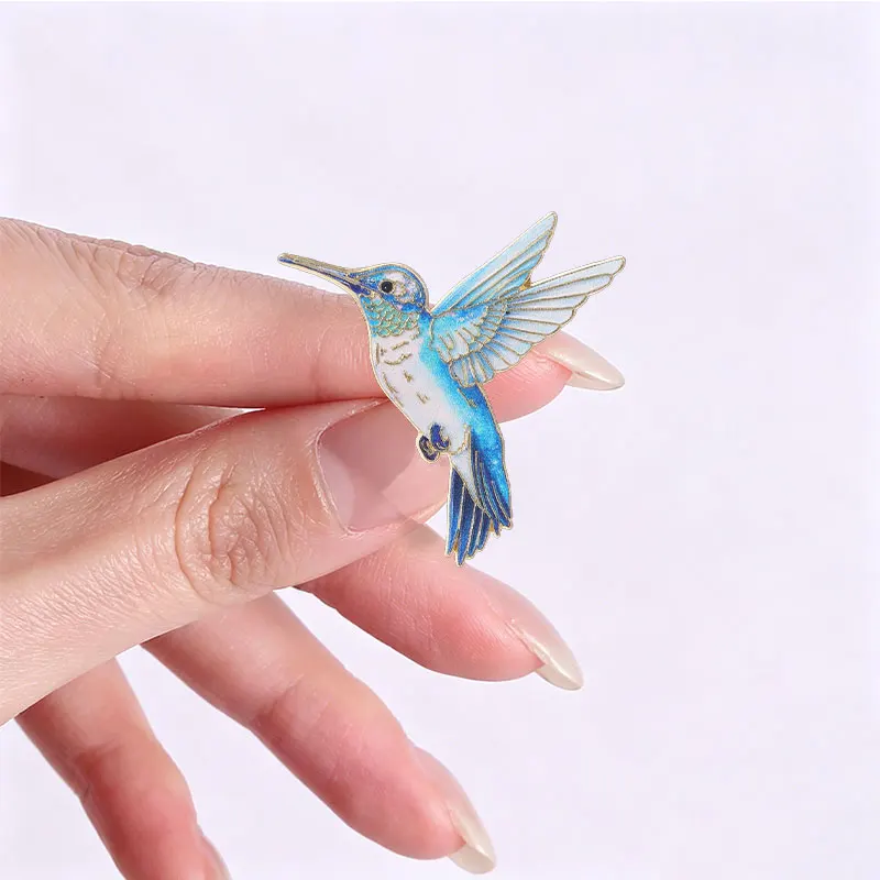 12-teiliges Set bunter Emaille-Anstecker mit Papageien- und Kolibri-Motiven, Kakadu-, Ara- und fliegenden Vogel-Anstecker, Tier-Metallbrosche, Revers-Accessoire, Geschenk – Detail 9