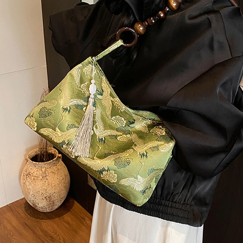 Mother's Day Gift Embroidered Underarm Bag New Chinese Style Tassel Handbags 2025 New Temperament Commuter Single Shoulder Bags