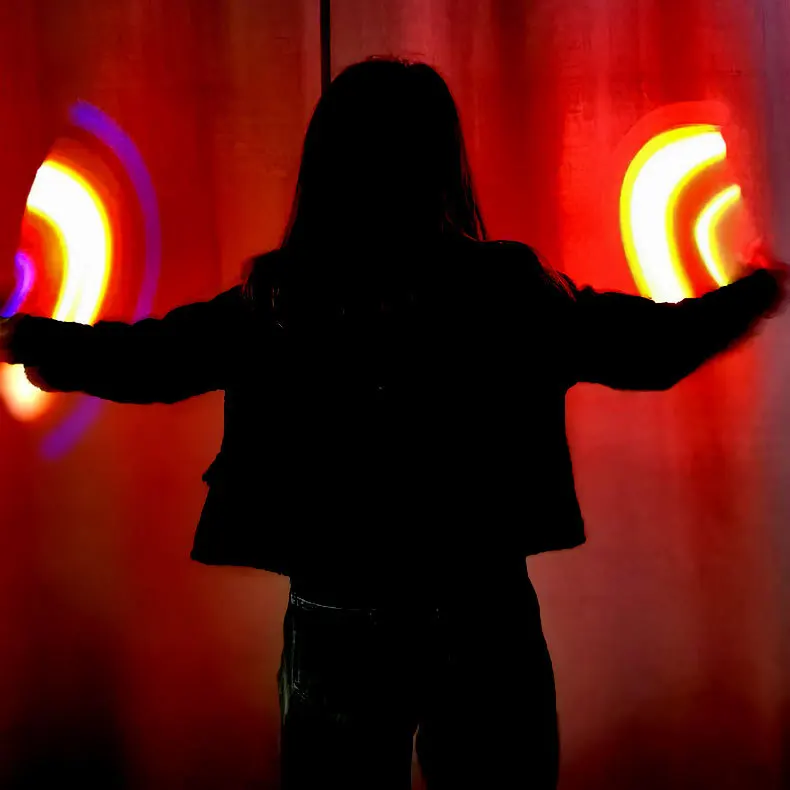 Bola oscilante de astronauta para niños, juguetes con luces, pelota oscilante divertida, juguete creativo brillante para aliviar el estrés