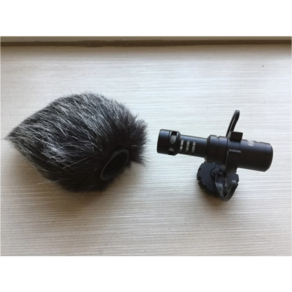 

Dense Furry Windscreen Muff for Camera Microphone Superior Wind Protection with Noise Reduction for Outdoor Video Interview