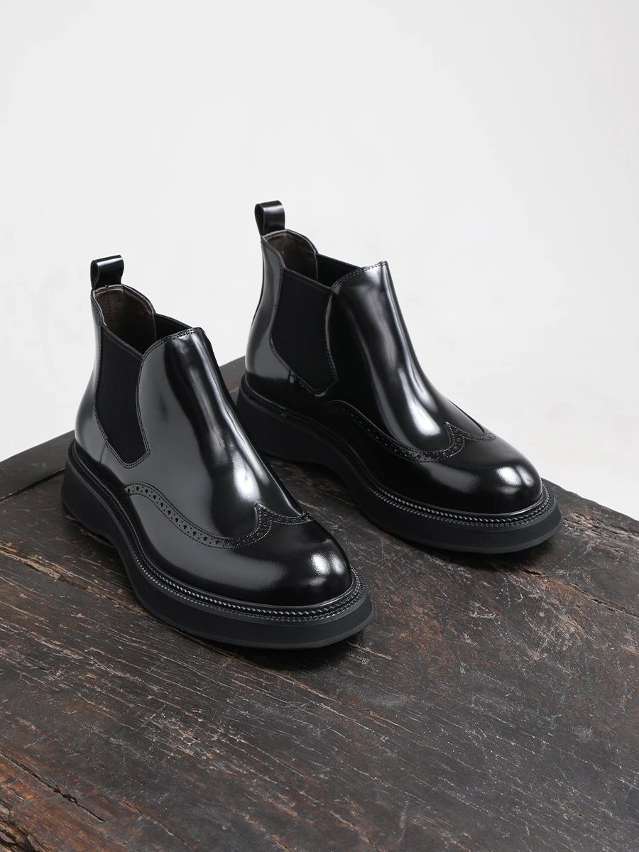 Autumn and Winter New Men's Chelsea Boots, Leather Engraved Mid-top Short Boots, Business Fashion Handmade Men's Shoes