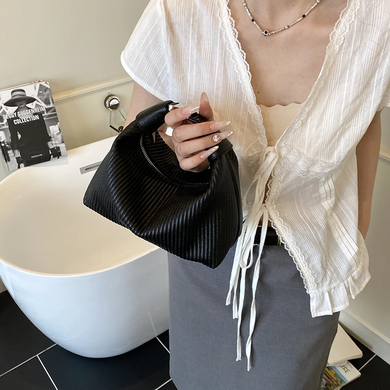 

Elegant Women's Leather Handbag Fashion Designer Crossbody Shoulder Bag Luxury Classic Tote For Modern Style