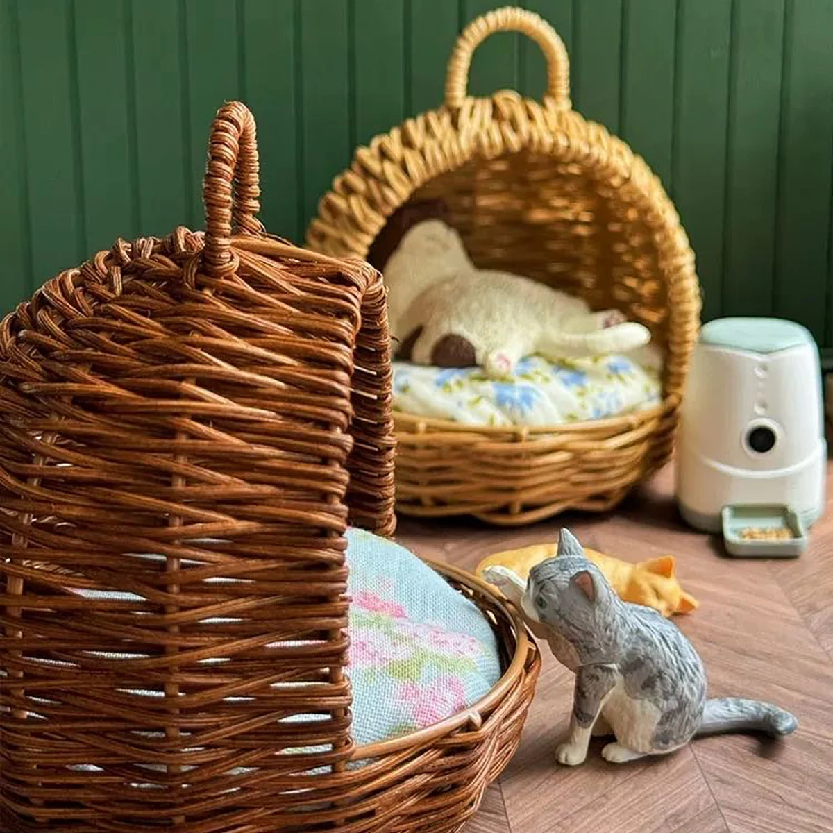 1:6-1:12 Mini casa de perro de ratán hecha a mano de simulación adecuada para Bjd Ob11 adorno de casa de juguete regalo del Día de los niños regalo de cumpleaños