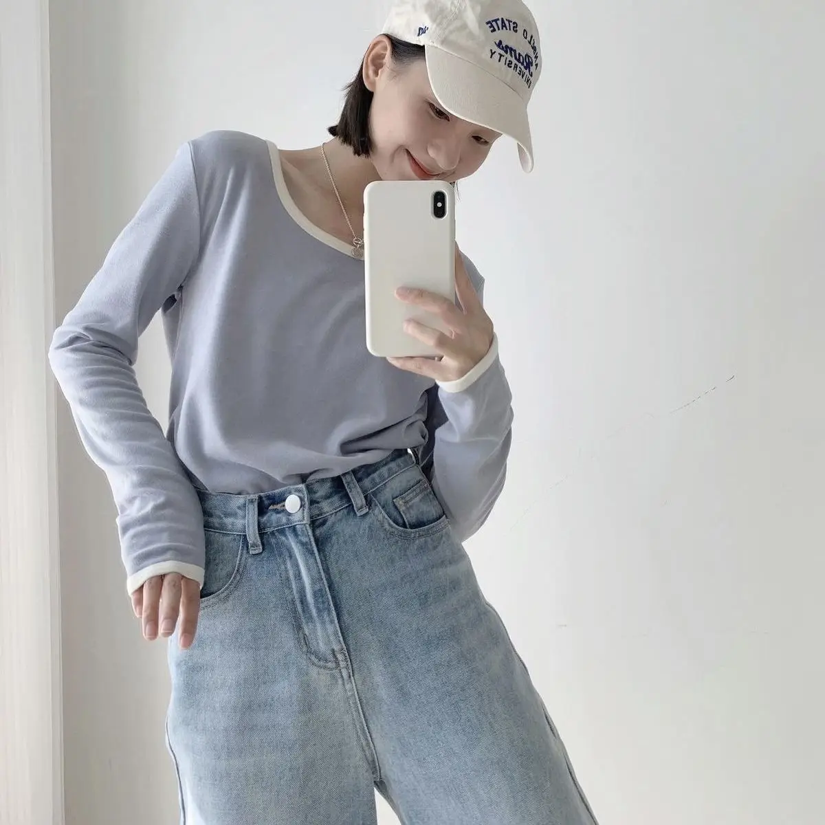 Self-Heating Fleece-Lined Long Sleeve T-Shirt Women's Autumn Winter Thickened Slim Fit round Neck Versatile Base Layer Shirt
