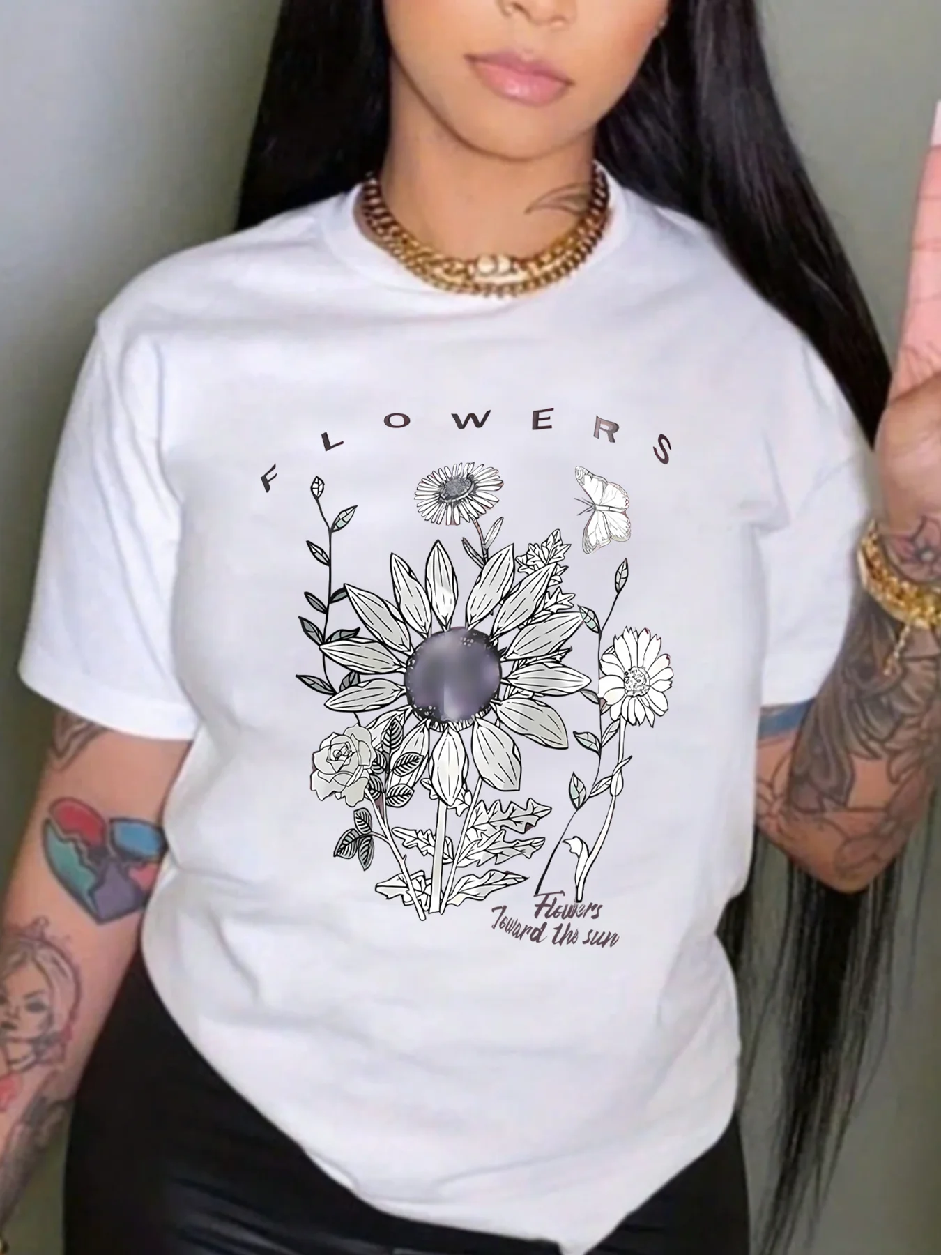 

flower Plus size women's round neck short sleeve T-shirt with elastic half sleeves and trendy prints