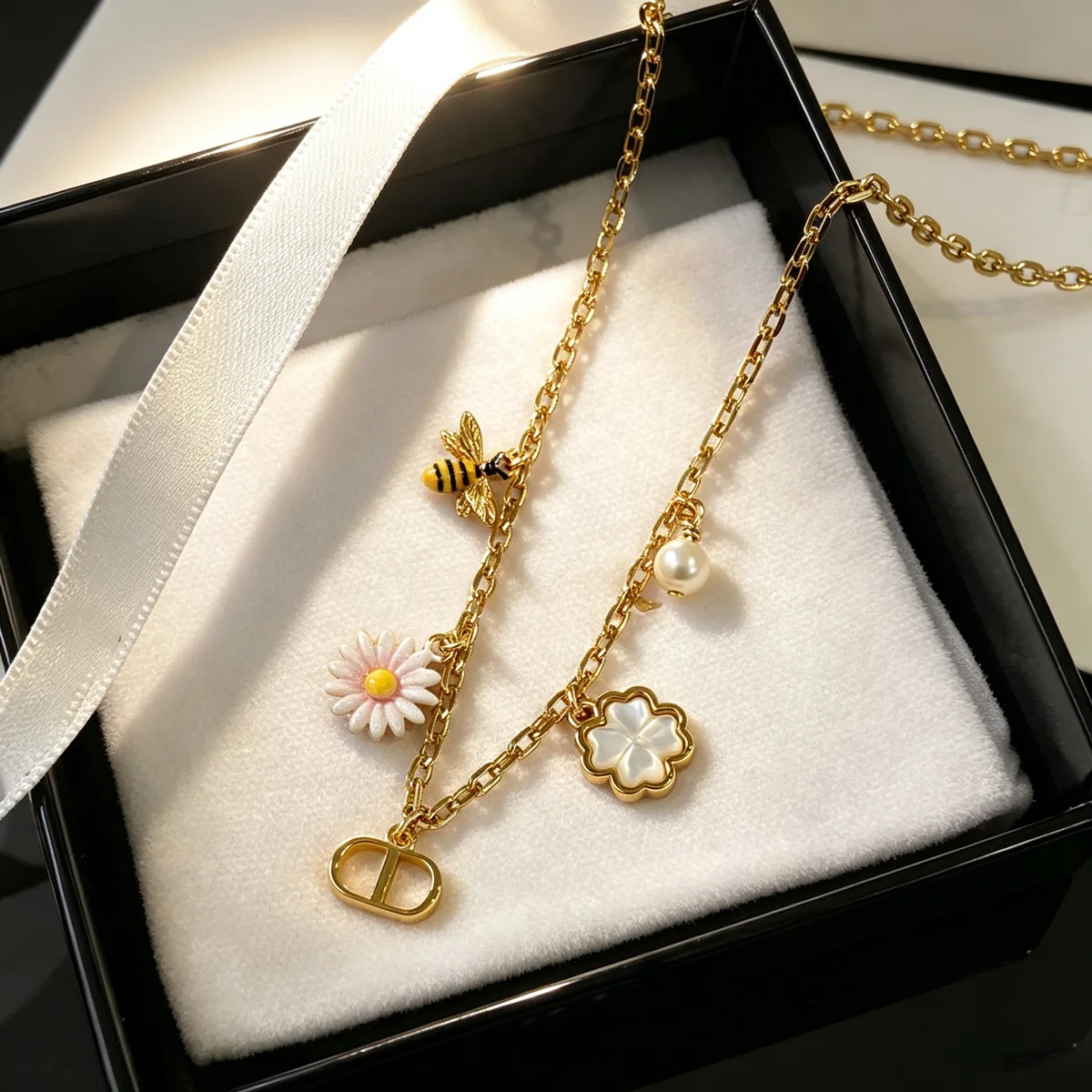 New style personality is all kinds of fashionable simple senior sense neck necklace