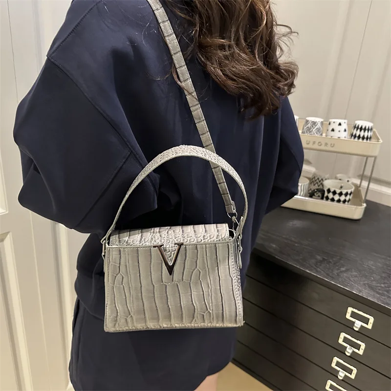 

Доступная роскошная женская сумка через плечо 2021, сумка-тоут с текстурой крокодила, прочная искусственная кожа для ежедневного использования, легкая пригородная сумка