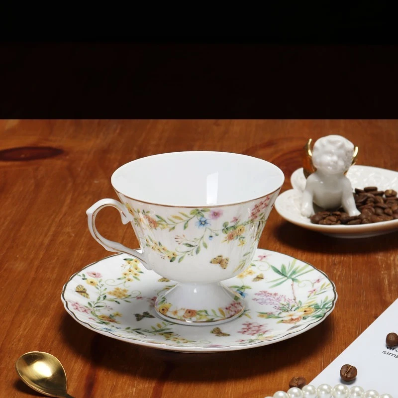 

Bone Porcelain Ceramic Coffee Cup Cup and Saucer British Retro Style High-end Afternoon Tea Set Flower Tea Cup
