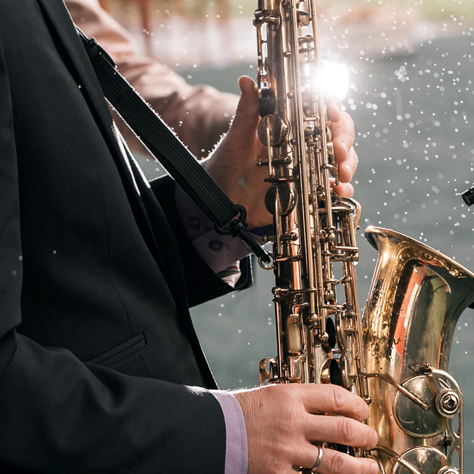 

Saxophone Neck Strap Adjustable Sax Harness Shoulder Belt Hook Durable Comfortable for Practice Carrying Saxophone Neck Strap