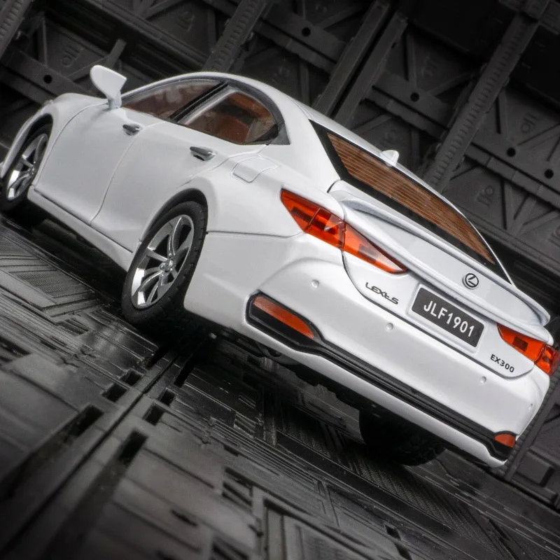 Puertas de modelo de coche de aleación Lexus ES300H 1:24 y capó de motor, el maletero se puede abrir adecuado para colección y se puede dar como regalo