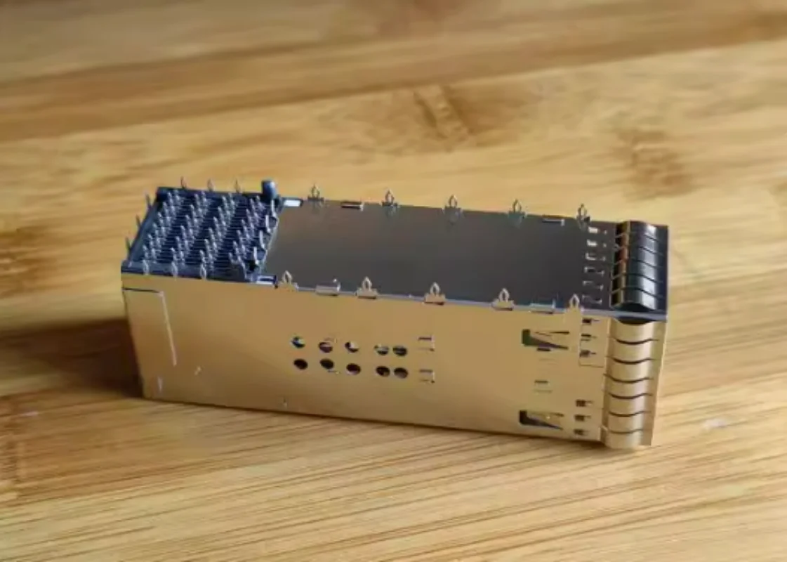 

2шт ZQSFP+2x1 QSFP28 Клетка 2x1 1717221002 замена 2227669 -2