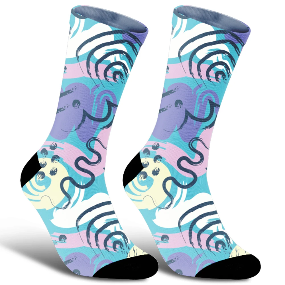 

Nylon material, sweat absorbing and antibacterial, cushioning without stuffiness, this pair of cycling socks New