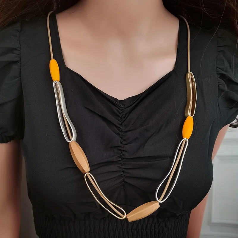 Ethnic Geometric Wood Beads Necklaces Pendants for Women Long Rope Chain Statement Sweater Necklace Vintage Fashion Jewelry