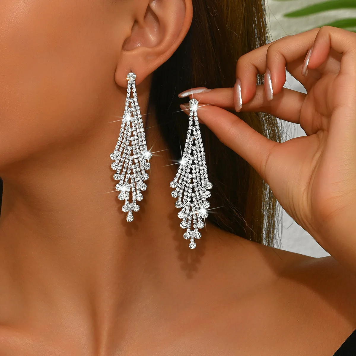 

1 Pair of Trendy Stylish Silver Shiny Long Dangle Earrings Design Match Daily Outfits Party Accessories Fashionable Stuff