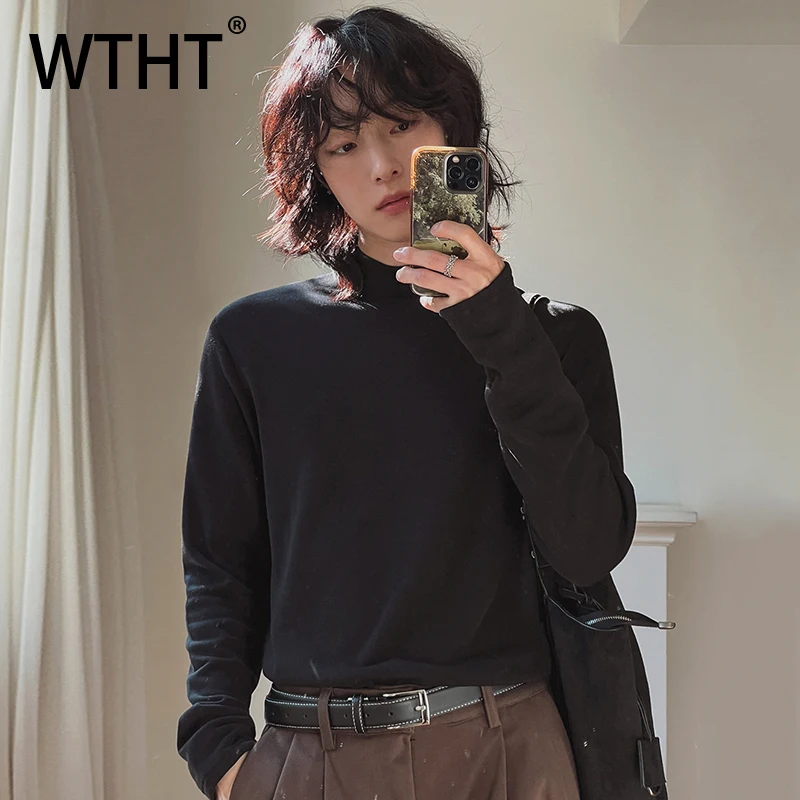 

WTHT Fashion 2025 Winter Men's Solid Color Loose Korean-style T-shirts Trendy Stand Collar Long Sleeves Pullover Male 2A2510