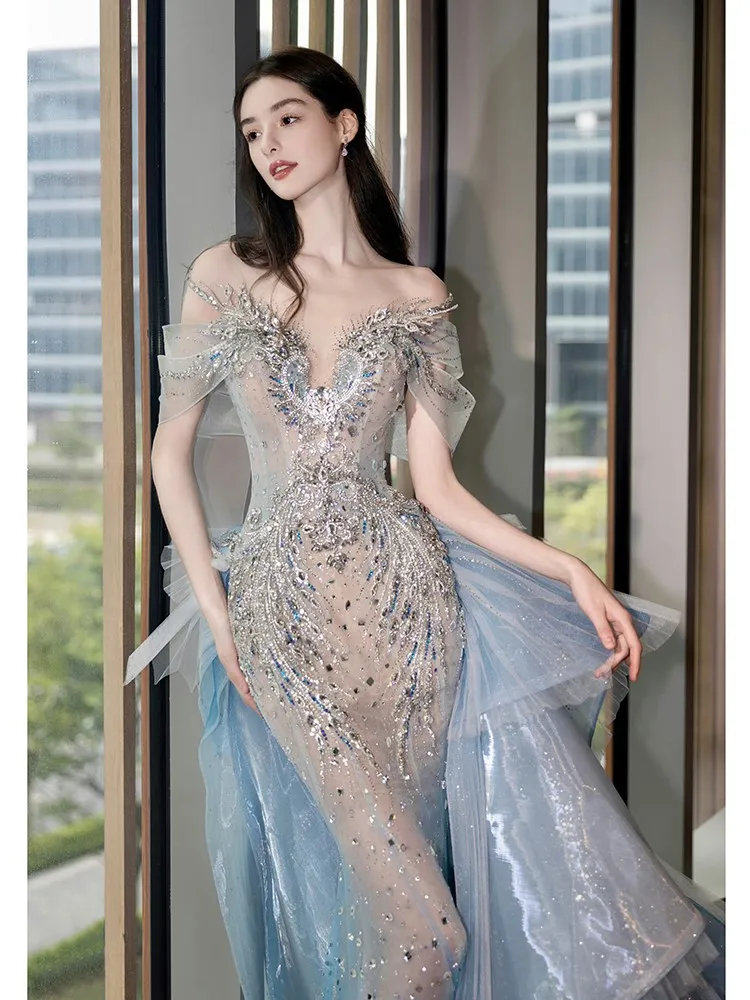 ชุดเดรสอุตสาหกรรมหนักที่หรูหราและหรูหราระดับไฮเอนด์ใหม่สําหรับงานเลี้ยง