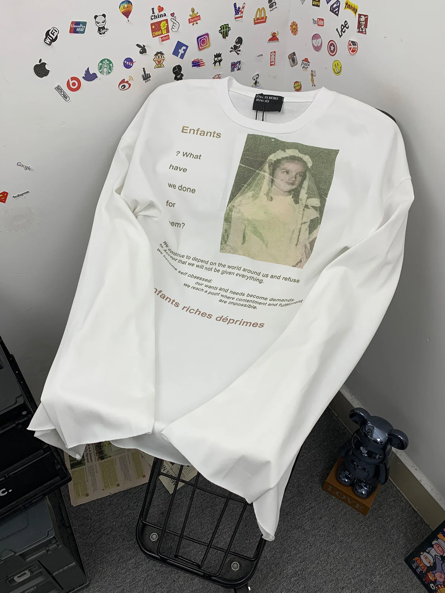 Casual Long Sleeve T-Shirt Vintage Distressed Cotton Youth Popular Loose Fit Men's T-shirt with Letter Print for Couples