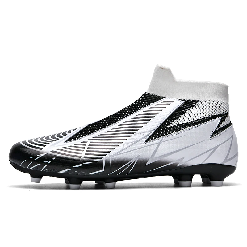 Slip-On Football Boots Men's Soccer Shoes High-Top Cleats Anti-Slip Grass Training Football Shoes Teenagers Ultralight Sneakers