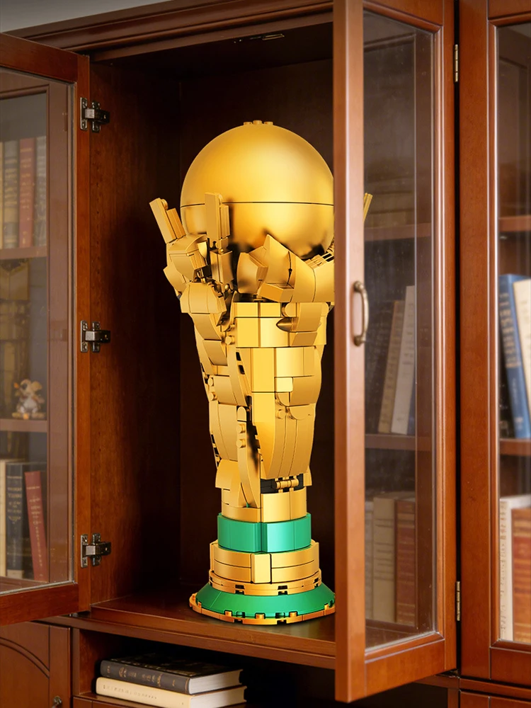 Beroemde voetbaltrofee bouwstenenset, voetbalschoenmodelkit voor fans en verzamelaars, doe-het-zelf speelgoed voor tieners en volwassenen, cadeau - afbeelding 2