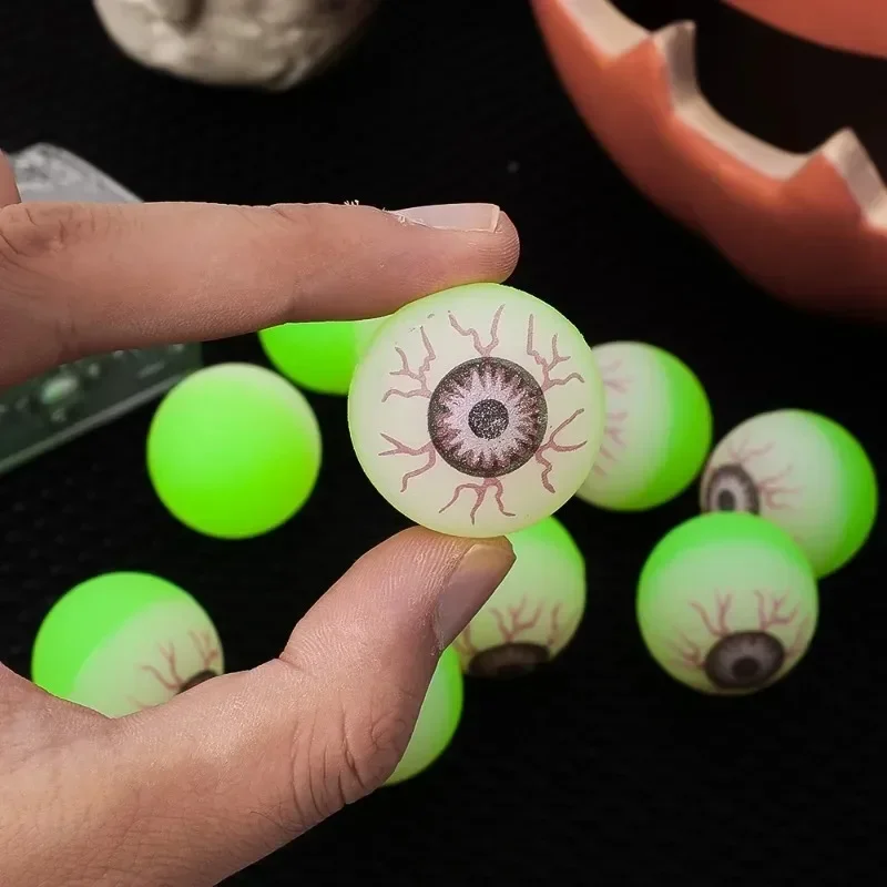 Großhandel Leuchtende Kunstaugen für Halloween, Leuchtende Springbälle, Deko-Requisiten für Hausbar, Party, Spukhaus, Horror-Dekoration – Detail 7
