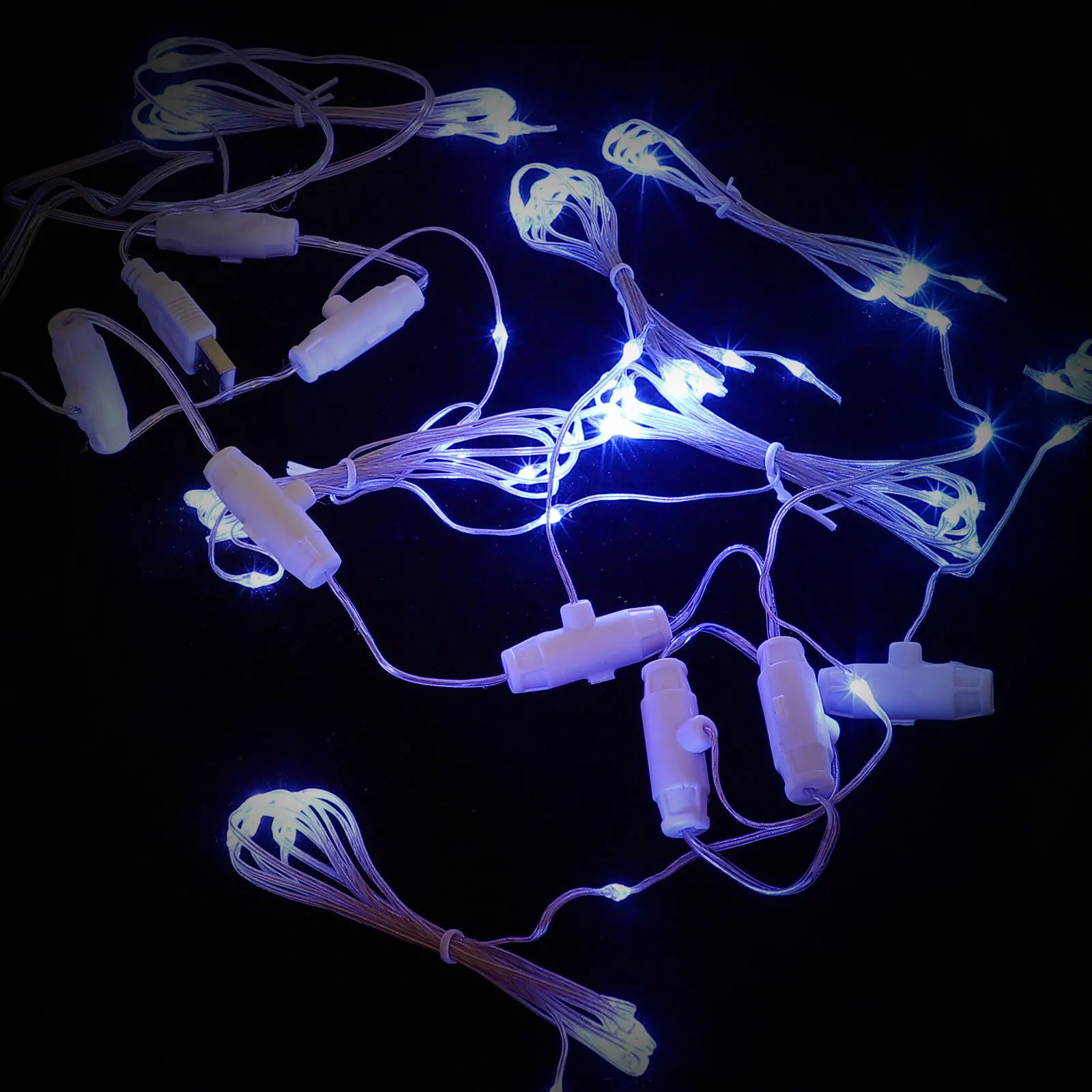 Światła solarne do parasola ogrodowego 1 zestaw, wodoodporne, o niskim poborze mocy, jasne, wydajne, łatwe w montażu.