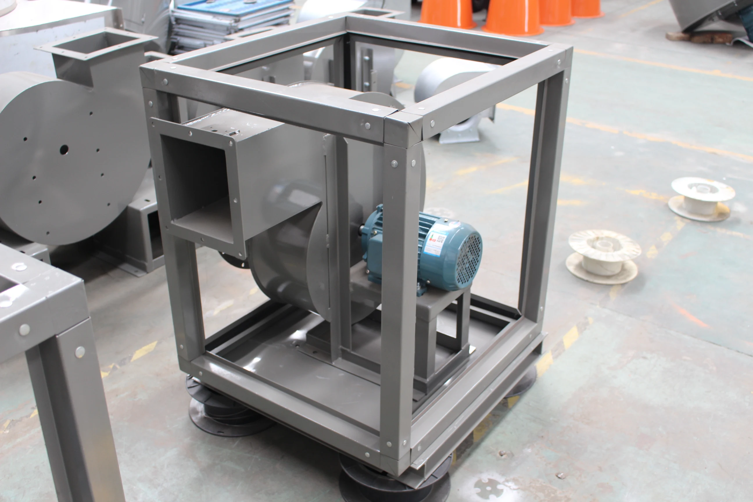 

Industrial Cabinet Axial Centrifugal Fan Low Noise High Temp Resistant For Spray Manufacturing Facilities