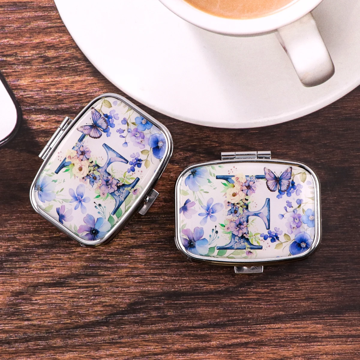English Letter Pill Boxes Flowers Sealed Subpackage Case Portable Travel Jewelry Box Mini Organizer Storage Medicine Case - view 3