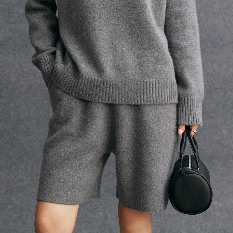 High quality Women's 100% Cashmere Spring Autumn Winter Casual Cashmere Knitted Five Quarter Pants Warm Soft Simple Shorts