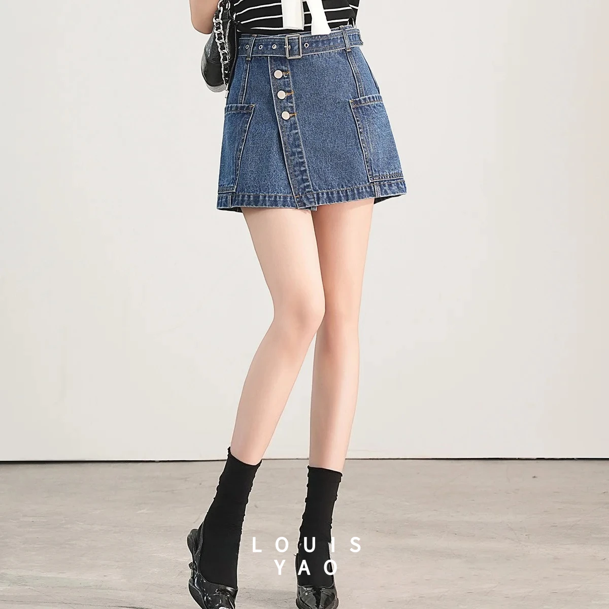 

LOUISYAO Vintage Washed Denim Mini Skirt 2025 Summer Women High Waisted Belt Decor Y2K Short Jean Skirt