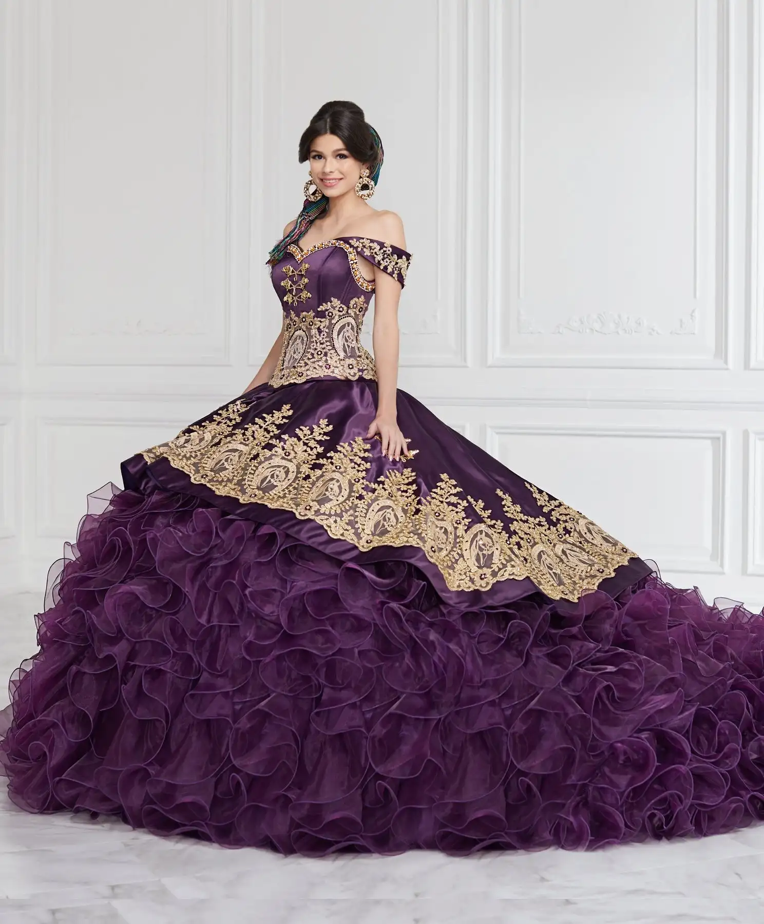 Roxo Charro Quinceanera Vestidos Vestido De Baile Fora Do Ombro Ruffles Apliques Puffy Mexicano Doce 16 Vestidos 15 Anos