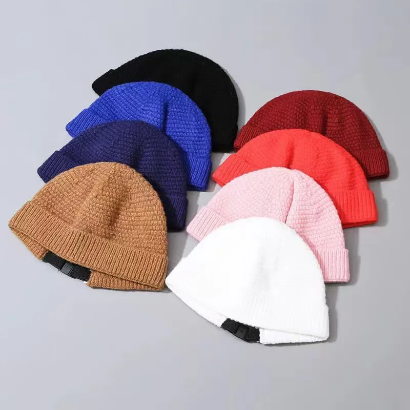 2025 New Men's and women's knitted skullcap Warm soft spring fall hat Landlord Hip hop hat Skull hat Outdoor roll hat
