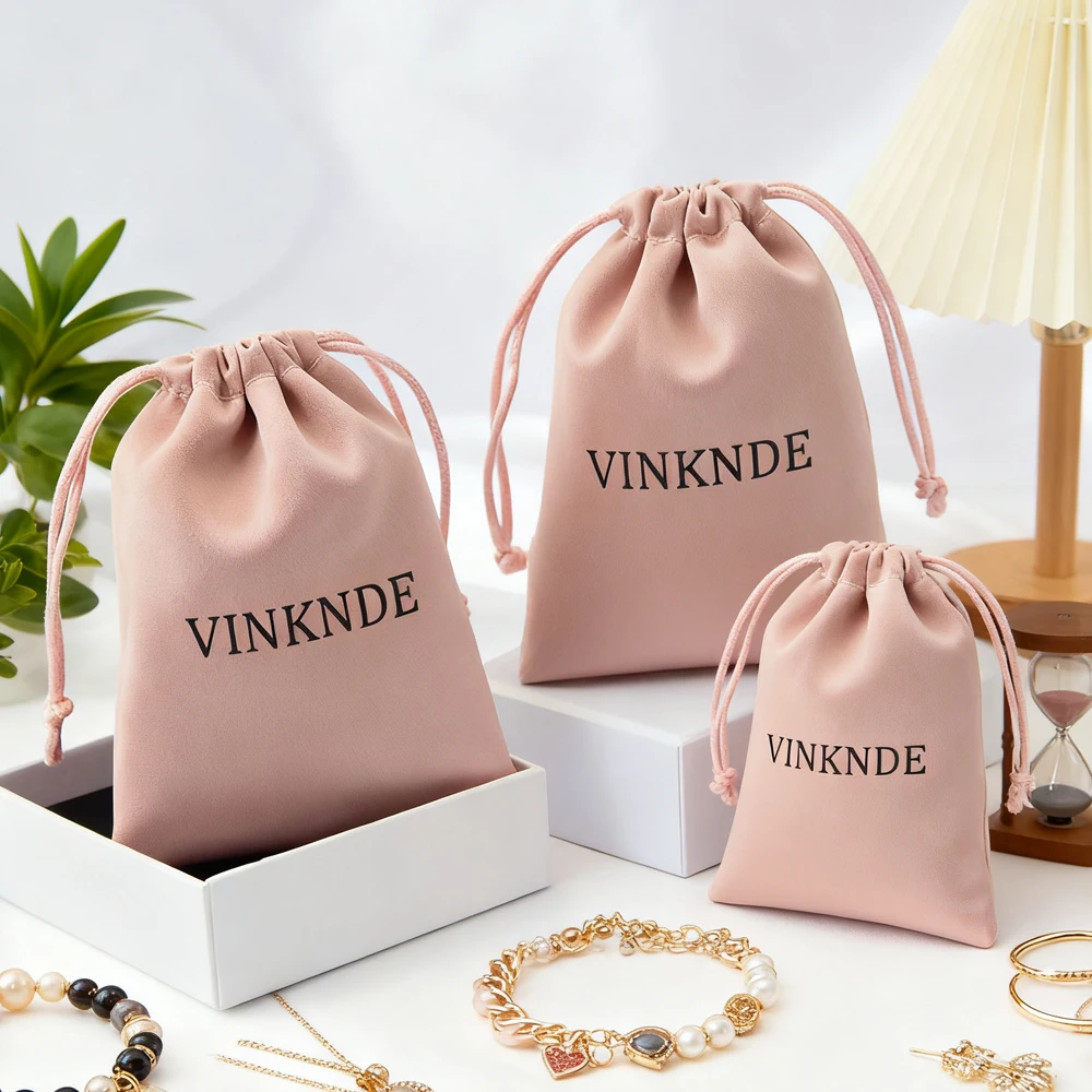 

100 шт., индивидуальный дизайн, логотип, косметичка для хранения, шелковый атлас, небольшой подарок, ювелирное кольцо, сумка на шнурке, сумки, органайзер для путешествий