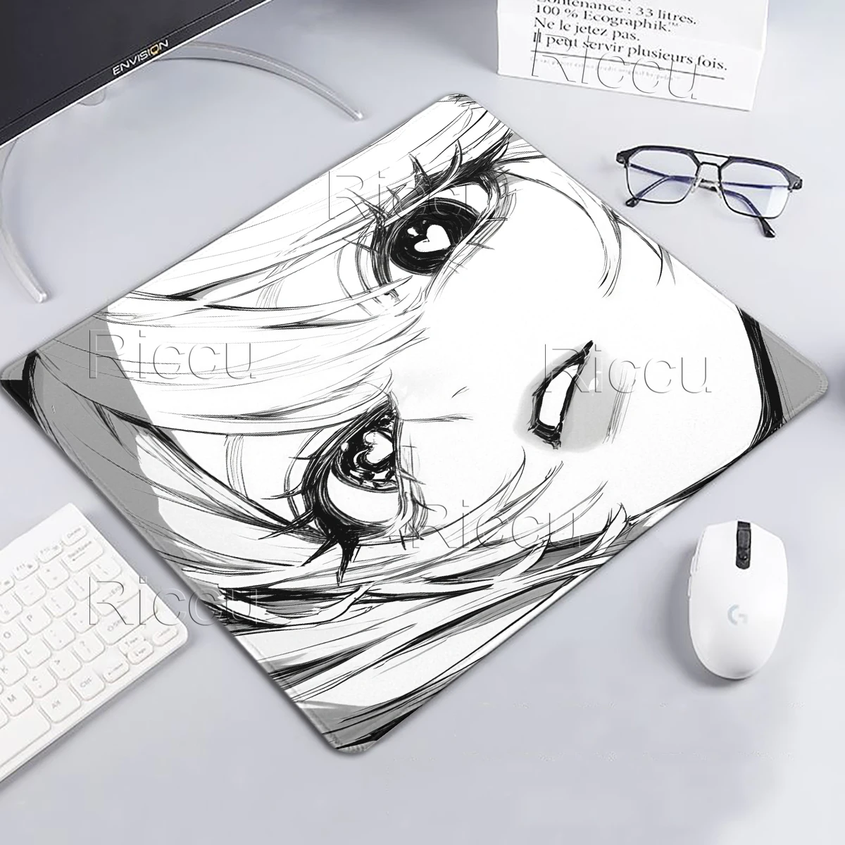 لوحة ماوس أنيمي باللونين الأسو - مراجعة Desk Setup Black وسعره