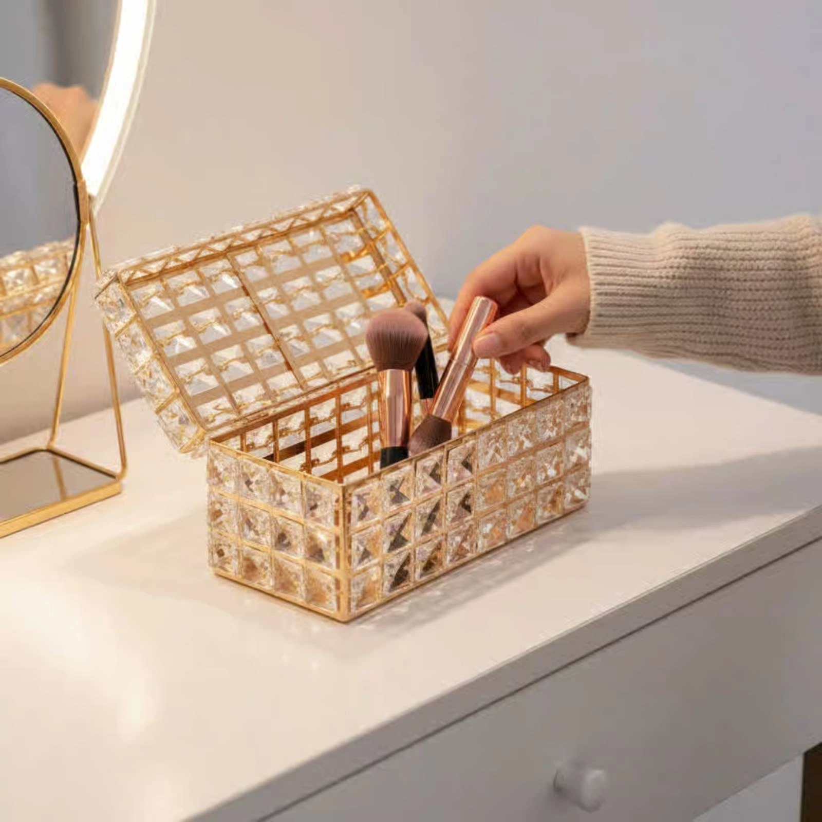 Crystal Tissue Box Luxury Design Desktop Tissue Holder Cosmetic Storage Box Sparkling Glitter for Vanity, Living Room