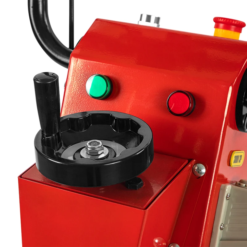 Frezarka ręczna / wertykulator do podłóg betonowych do budowy drogów