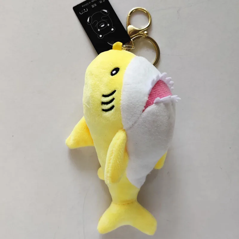 Porte-clés en peluche requin pour enfants, pendentif animaux de dessin animé, beurre en peluche, breloque pour sac à dos, cadeau créatif, mignon